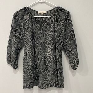 Ann Taylor Loft Women's Snakeskin Print Tie Neckline Blouse Size XS
